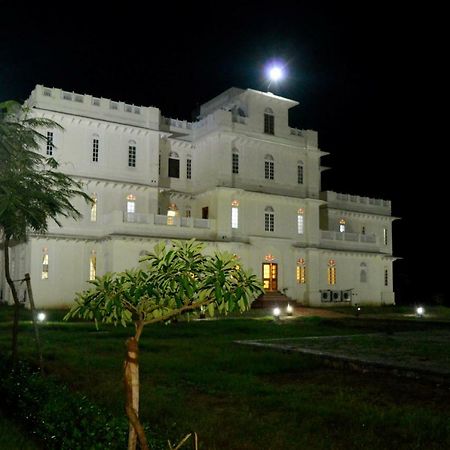 Aaram Baagh Resort & Spa Agra- By Pachar Group Agra  Buitenkant foto